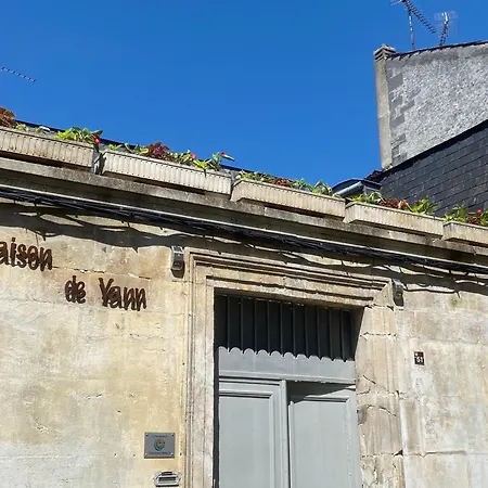 La Maison De Yan Bed & Breakfast 3*