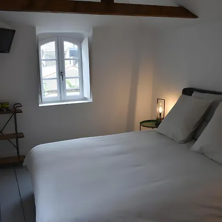 La Maison De Yan Bed & Breakfast