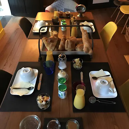 La Maison De Yan Bed & Breakfast 3*
